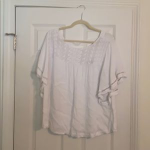Loft blouse with delicate details